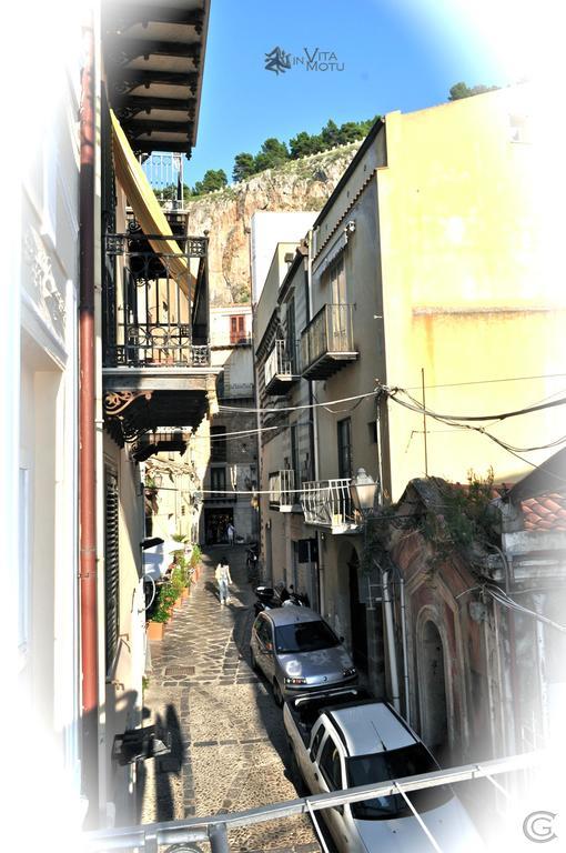 Domus Osterio Magno Apartment Cefalu Exterior photo